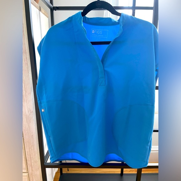 Figs Rafaela Oversized Scrub Top - Picture 1 of 1